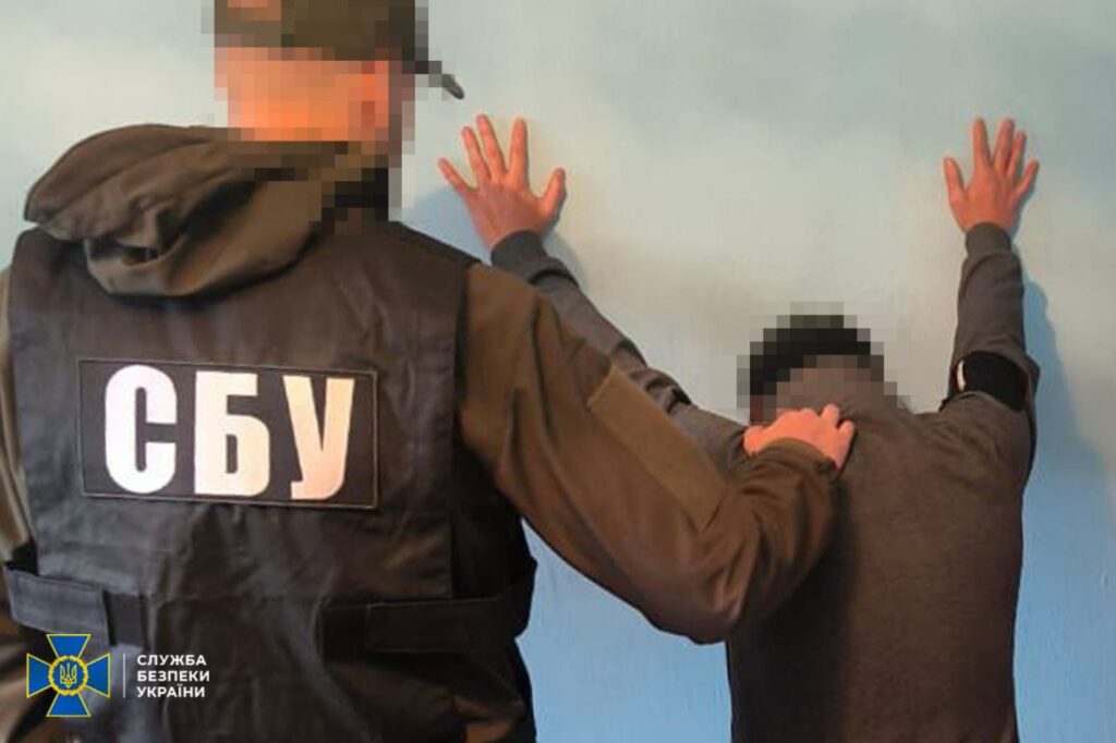Шахраї під виглядом військових збирали допомогу для фронту у Запоріжжі