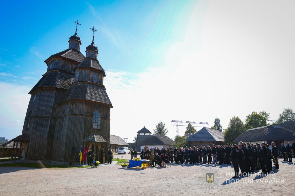 У Запоріжжі попрощалися із загиблим бійцем стрілецького батальйону поліції Олексієм Загребельним