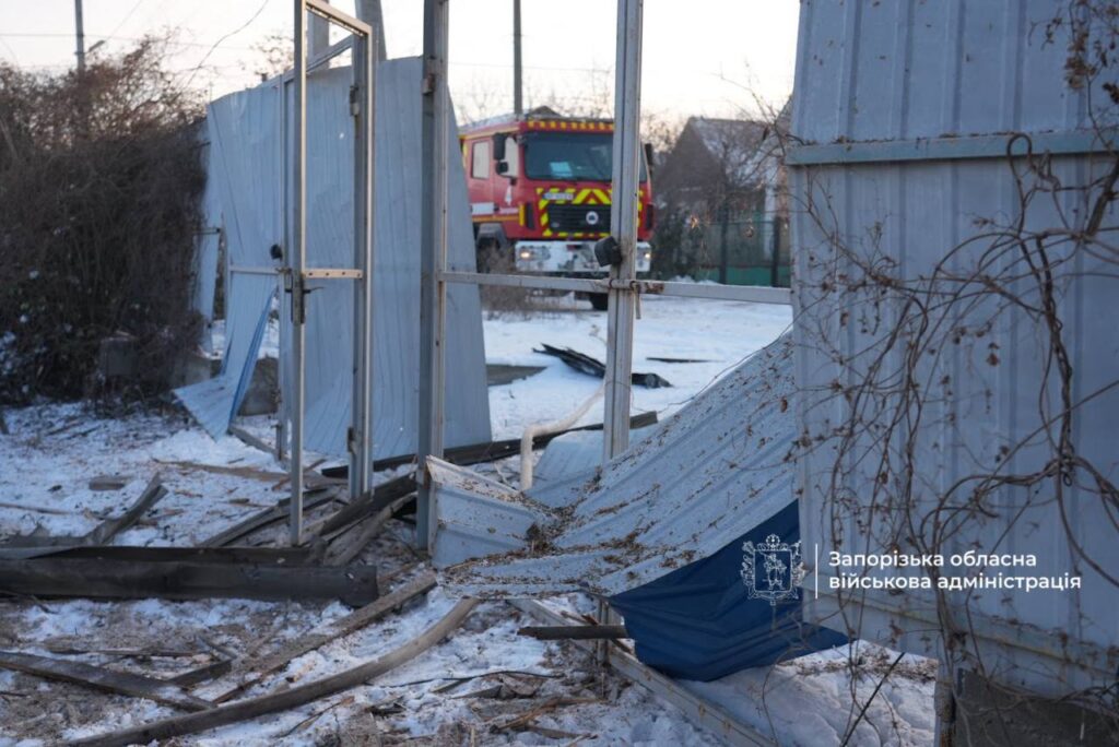 4 будинки у двох районах міста пошкоджено через ворожу атаку цієї ночі