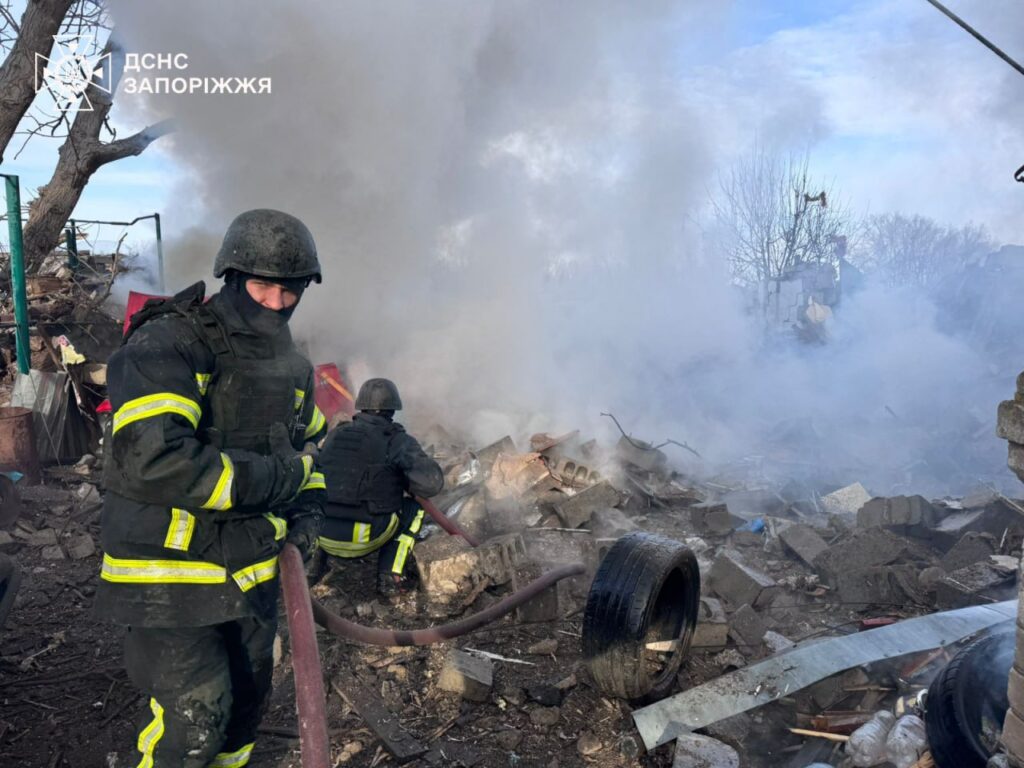 Внаслідок ворожих обстрілів сталося 4 пожежі в Запорізькому та Пологівському районах