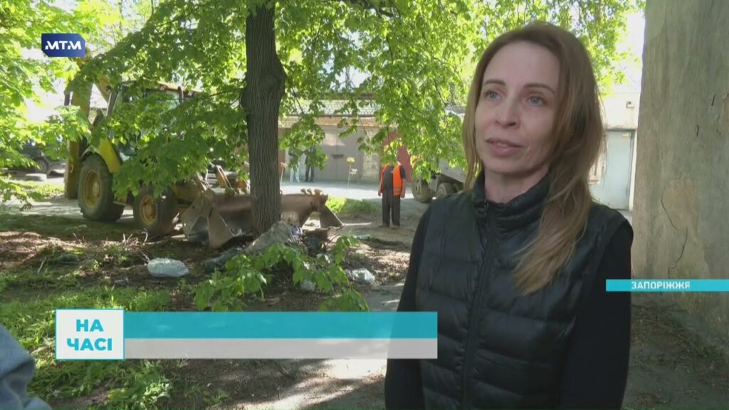 На Алеї Бойової Слави нові квіткові композиції до Дня пам’яті та перемоги над нацизмом