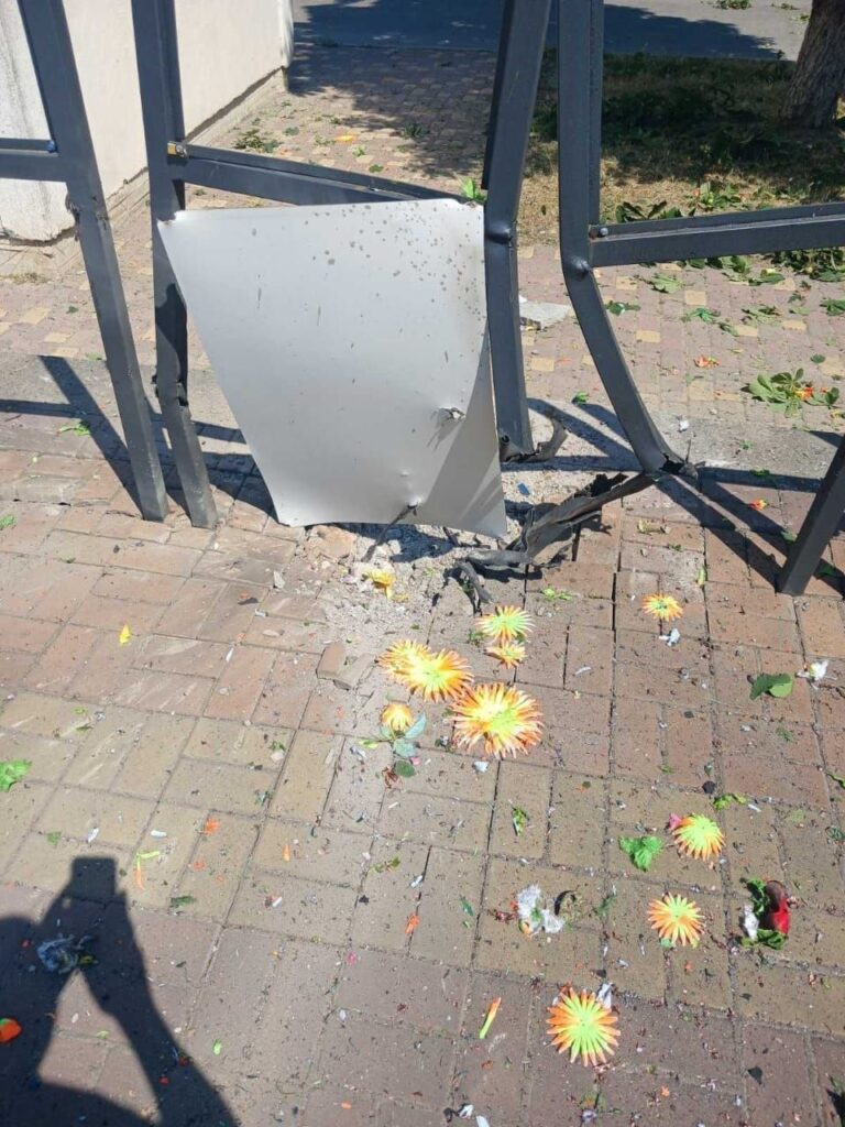 Ворожий дрон поцілив по Алеї пам’яті у Балабиному