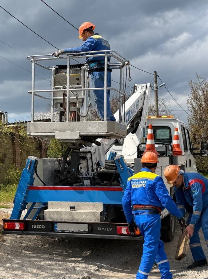 На Запоріжжі відновлено електропостачання понад 14 тисяч споживачів