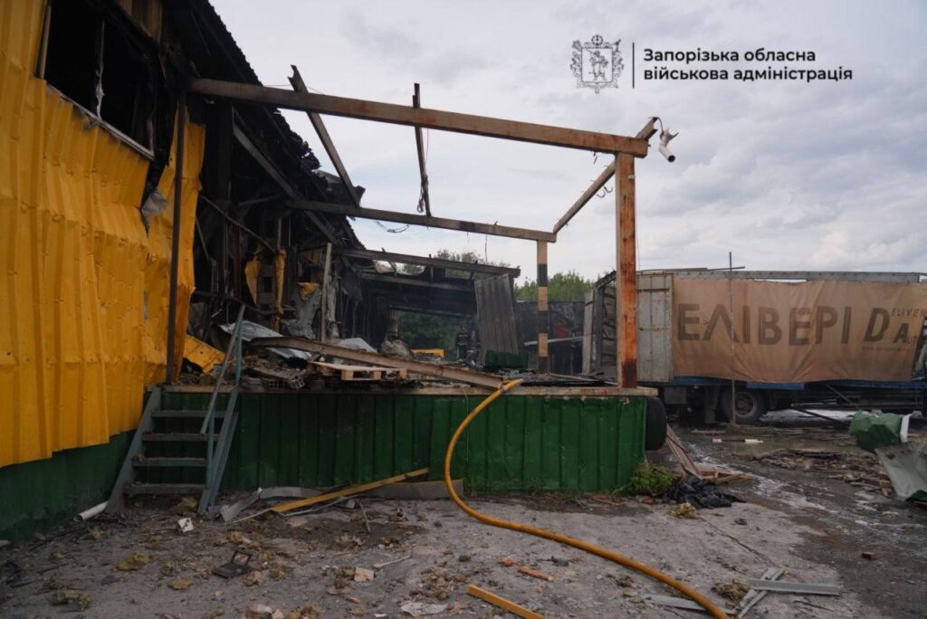 Ворог атакував підприємство харчової промисловості у Запоріжжі
