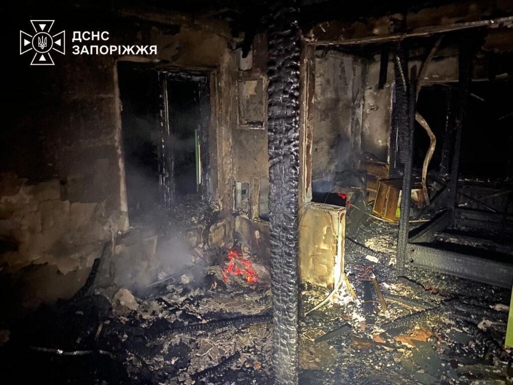 Внаслідок ворожих обстрілів у Запоріжжі та передмісті виникло 10 пожеж