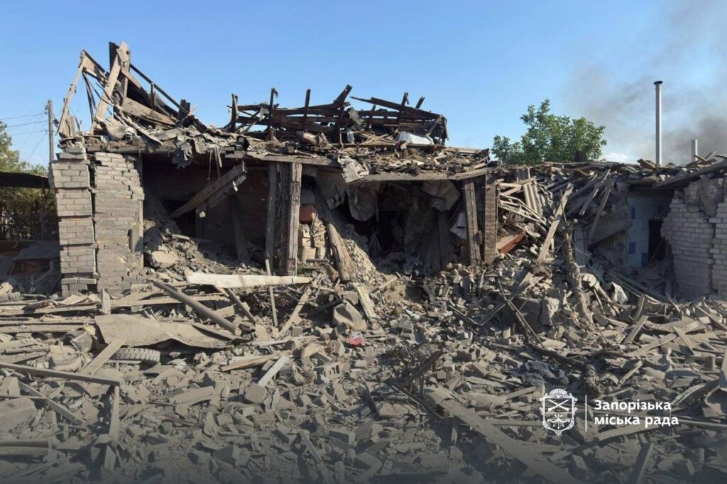 У чотирьох районах Запоріжжя пошкоджено щонайменше 85 житлових будинків і сім нежитлових об’єктів