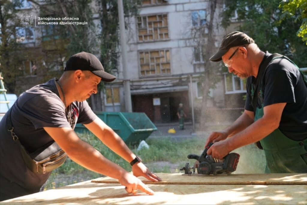 У результаті російських ударів постраждали будинки у Вознесенівському районі