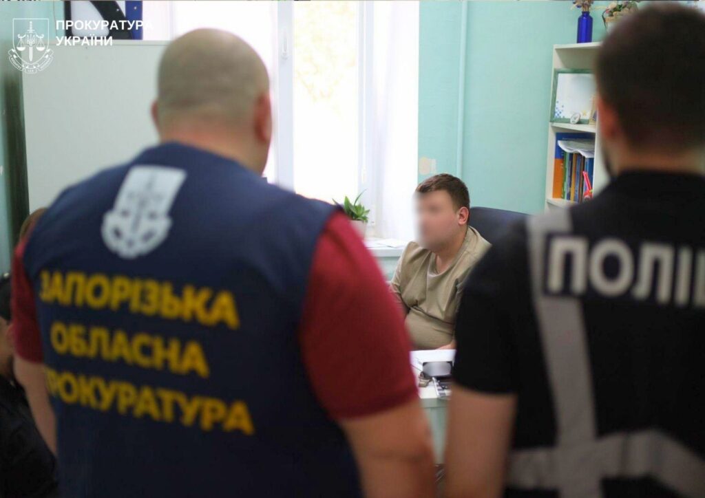 У Запоріжжі судитимуть лікаря, який за гроші виготовляв і видавав підроблені документи для ухилення від мобілізації