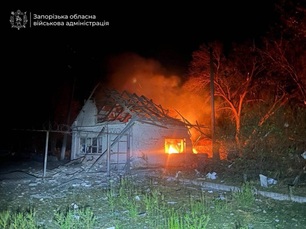 Троє людей дістали поранення через ворожу атаку по Запоріжжю
