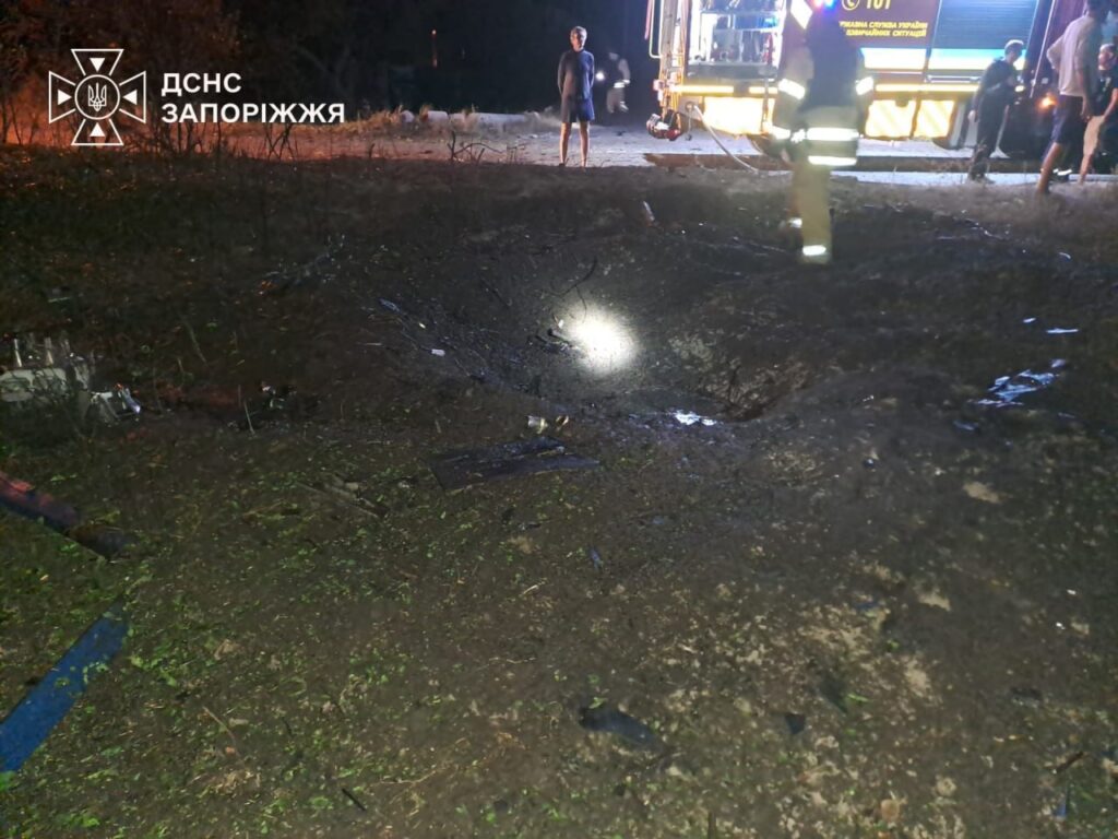 Внаслідок ворожих обстрілів у Запоріжжі та передмісті виникло 3 пожежі