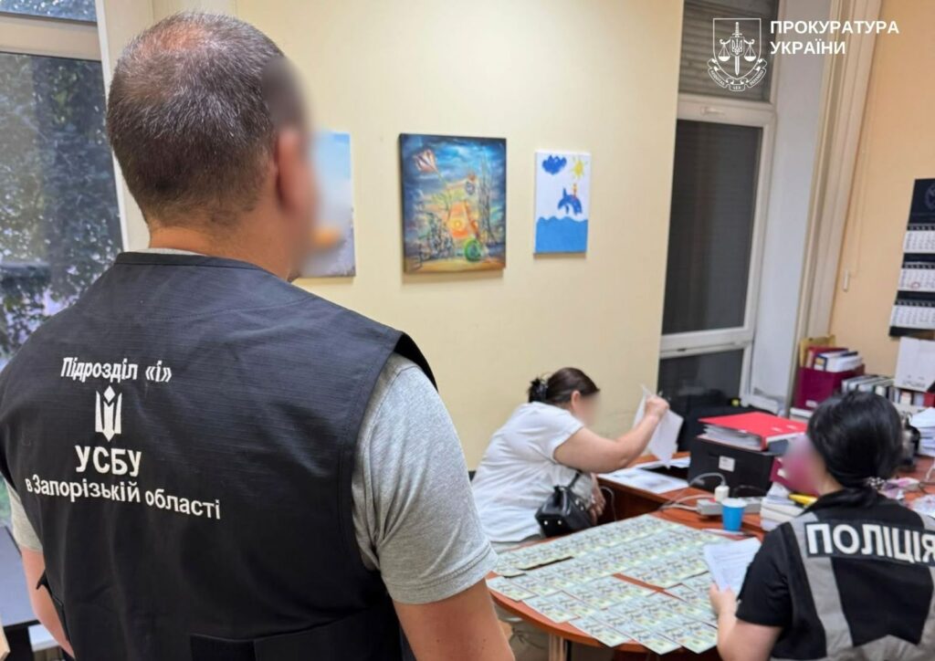 У Запоріжжі лікар за $10 000 обіцяв допомогти з інвалідністю для відстрочки