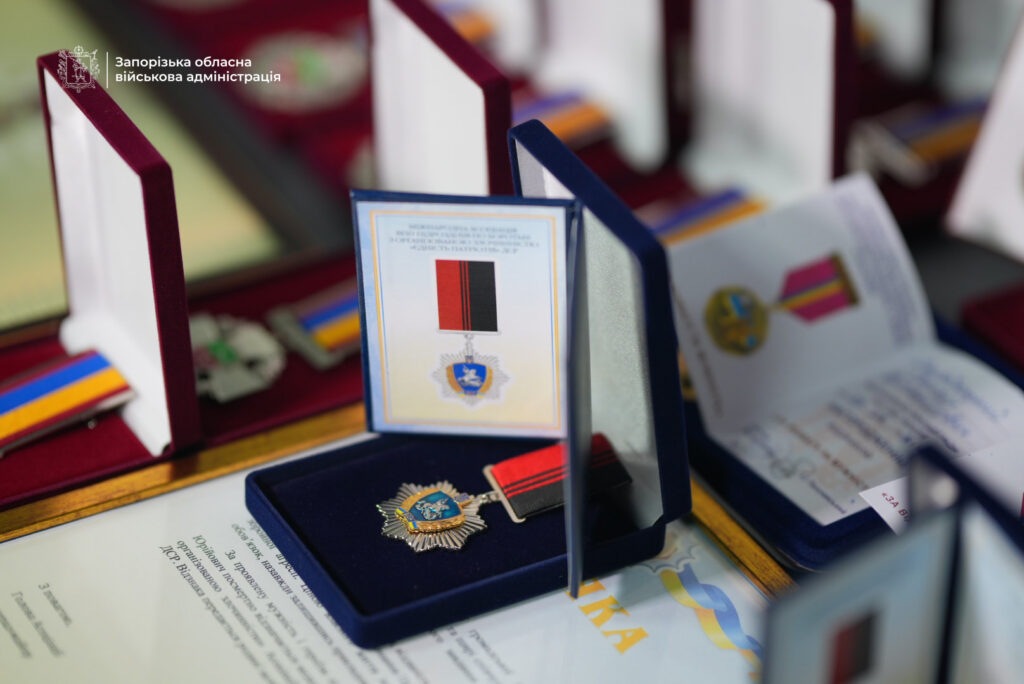 У Запоріжжі вшанували поліцейських, загиблих за Україну