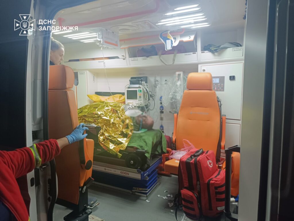 У Запоріжжі під час пожежі надзвичайники врятували п’ятьох людей, серед них двоє дітей