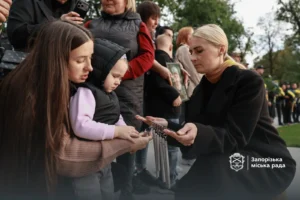 На Дереві пам’яті з’явилися ще 85 дзвіночків на честь Захисників і Захисниць, які віддали життя за Україну