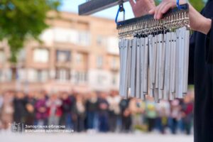 На Дереві пам’яті з’явилися ще 85 дзвіночків на честь Захисників і Захисниць, які віддали життя за Україну