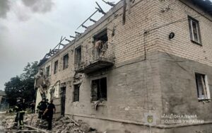Троє людей поранені внаслідок ворожих ударів по Запорізькому району